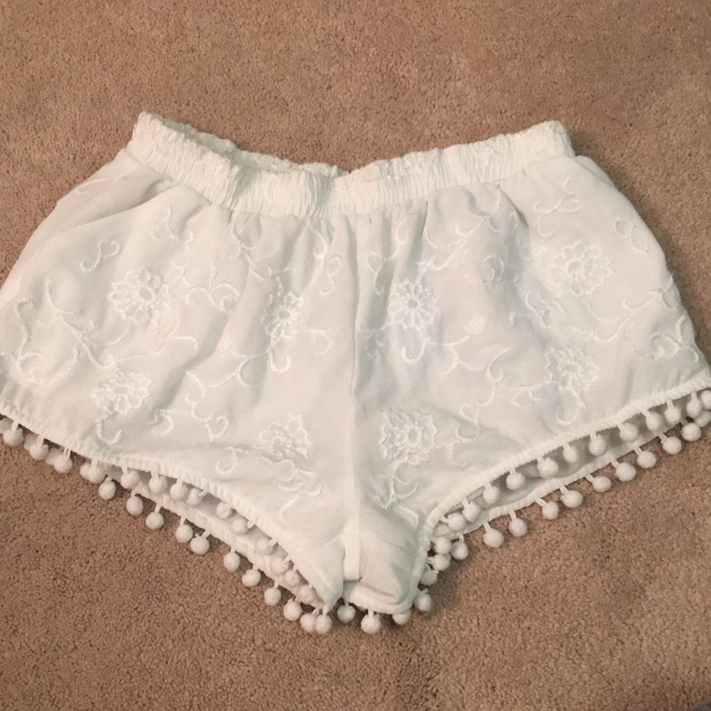 LF White lacey shorts